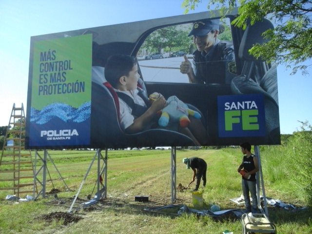 Carteles ruteros - trabajo realizado por Contacto Visual